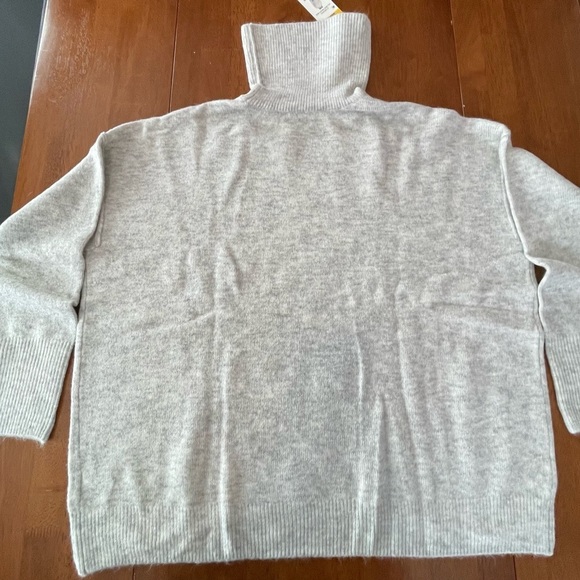 🆕⛷️❄️ NWT Vince Camuto silver heather Turtleneck Sweater womens M - Picture 1 of 4